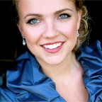 Jamie Woodhull - Headshot 6